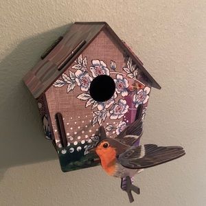 MIHO Unexpected Things birdhouse